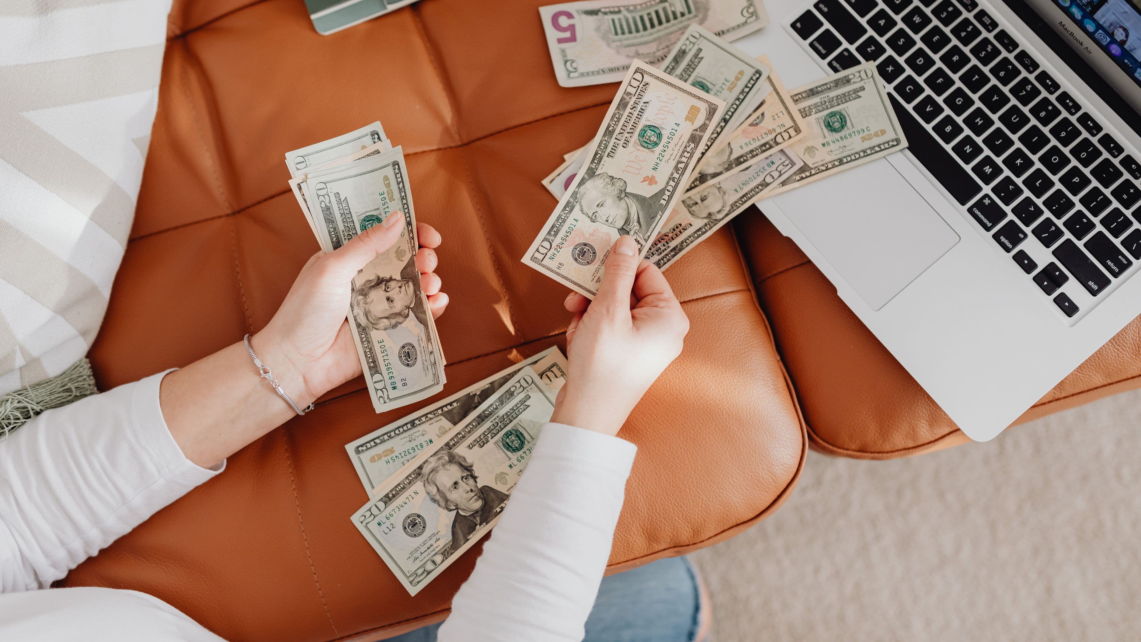How AI Spending Insights Change Behavior Better Than Budgets Do
